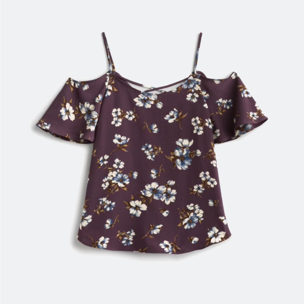 Shoulder cut out blouse